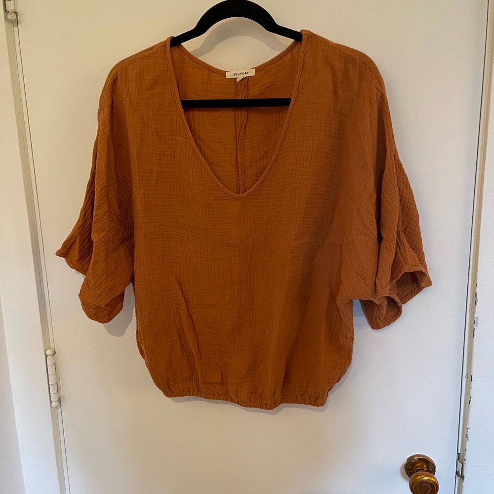 Suunday cotton gauze dolman top in meerkat/rust